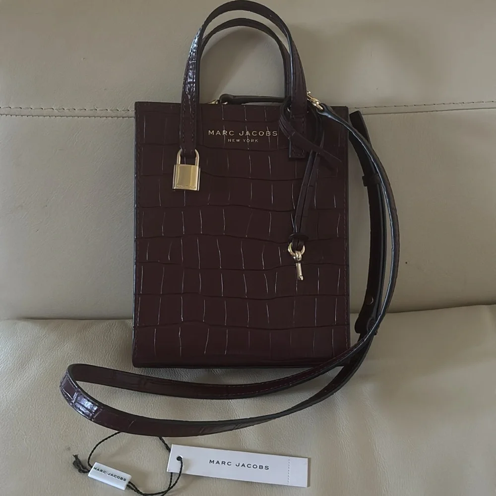 Marc Jacobs Micro Leather Burgundy Embossed Crocodile Crossbody - Picture 3 of 9